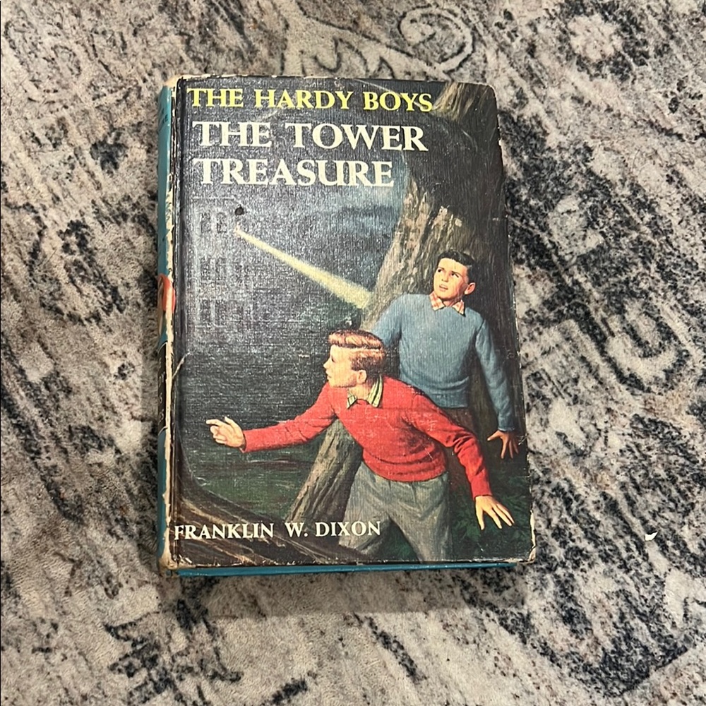 VINTAGE BOOK “The Hardy Boys” : The Tower Treasure Book